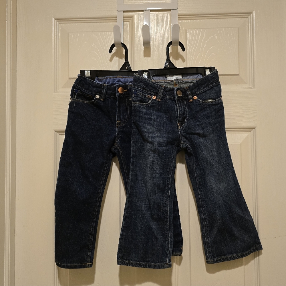 Baby GAP toddler girls Lot Of 2 Denim Blue jeans with adiustable waist Size 2 t